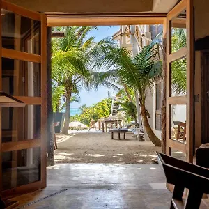 Hotel Del Sol